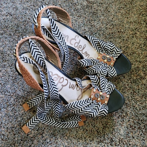 Sam Edelman Mela Ultra High Heels - Picture 3 of 6